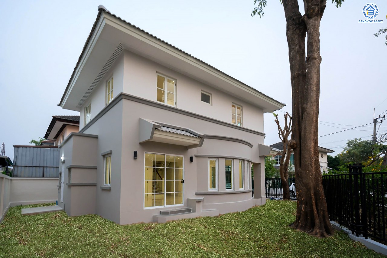 บ้านมือสองตกแต่งใหม่ โครงการ ชลลดา วัดลาดปลาดุก บ้านเดี่ยวหลังมุม คุณภาพระดับ L&H บนเนื้อที่ 57.7 ตร.ว. ฟังก์ชัน 3 ห้องนอน 2 ห้องน้ำ จอดรถได้ 1 คัน บนทำเลศักยภาพ เพียง 15 นาทีถึงเซ็นทรัลเวสท์เกต ใกล้รถไฟฟ้าสายสีม่วง "สถานีคลองบางไผ่"